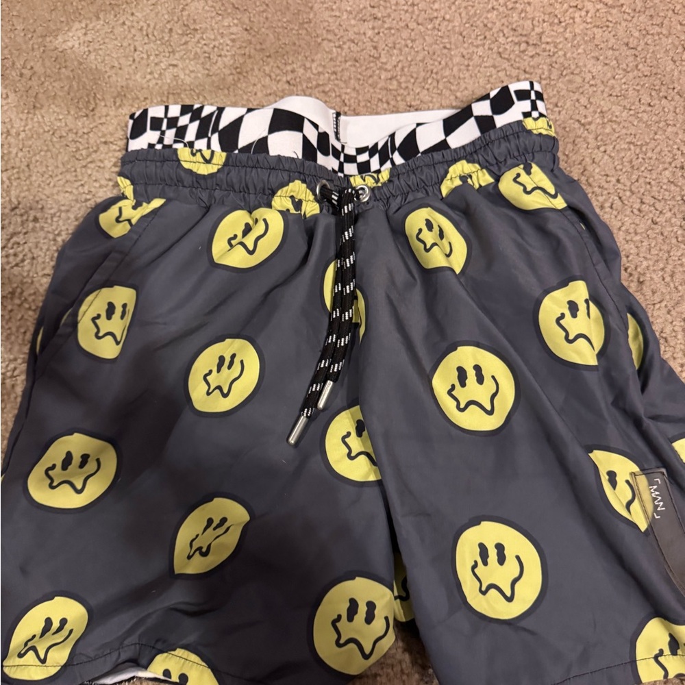 Men's Gray Smiley Face Athletic Shorts